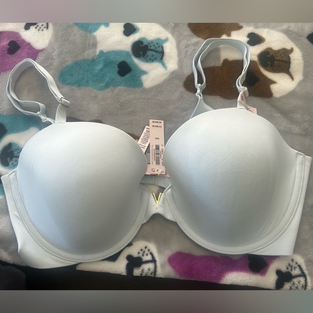 Victoria's Secret Light Blue T-Shirt Bra
